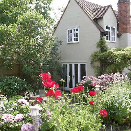 Motts Bed & Breakfast Great Dunmow Exterior foto